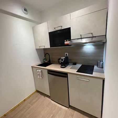 Le Salvador - Appart'Hotel De 18M2 A 44M2 La Talaudiere Екстериор снимка