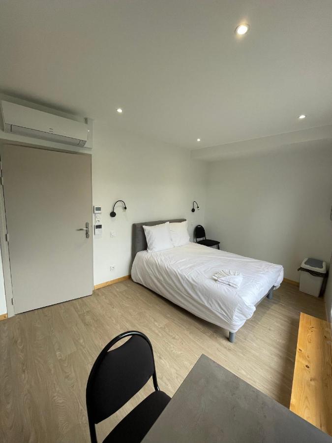 Le Salvador - Appart'Hotel De 18M2 A 44M2 La Talaudiere Екстериор снимка