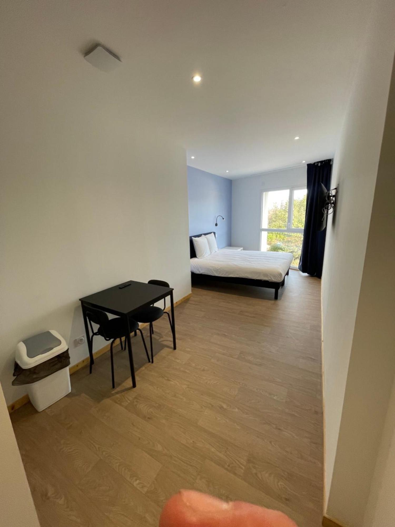 Le Salvador - Appart'Hotel De 18M2 A 44M2 La Talaudiere Екстериор снимка