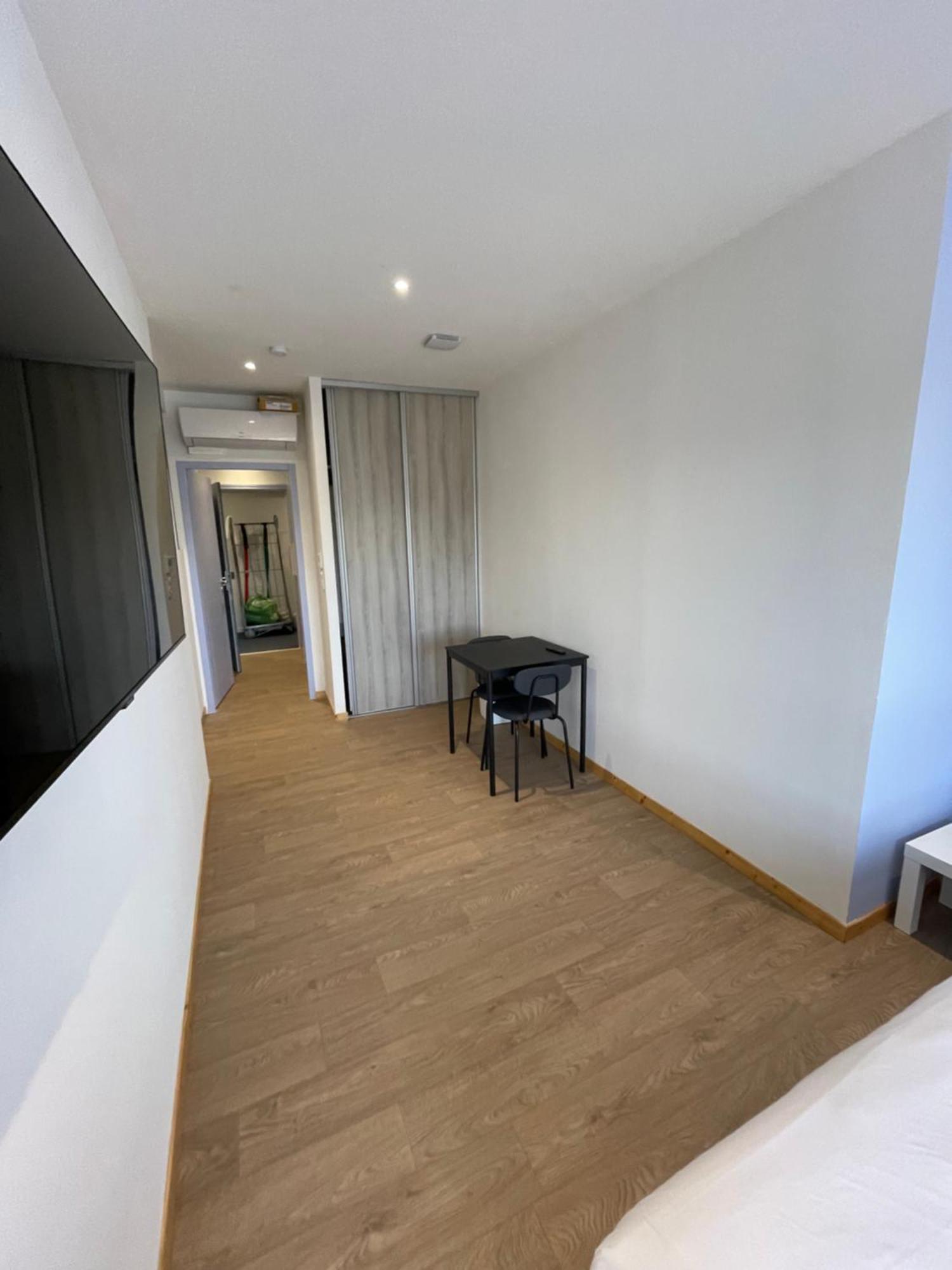Le Salvador - Appart'Hotel De 18M2 A 44M2 La Talaudiere Екстериор снимка