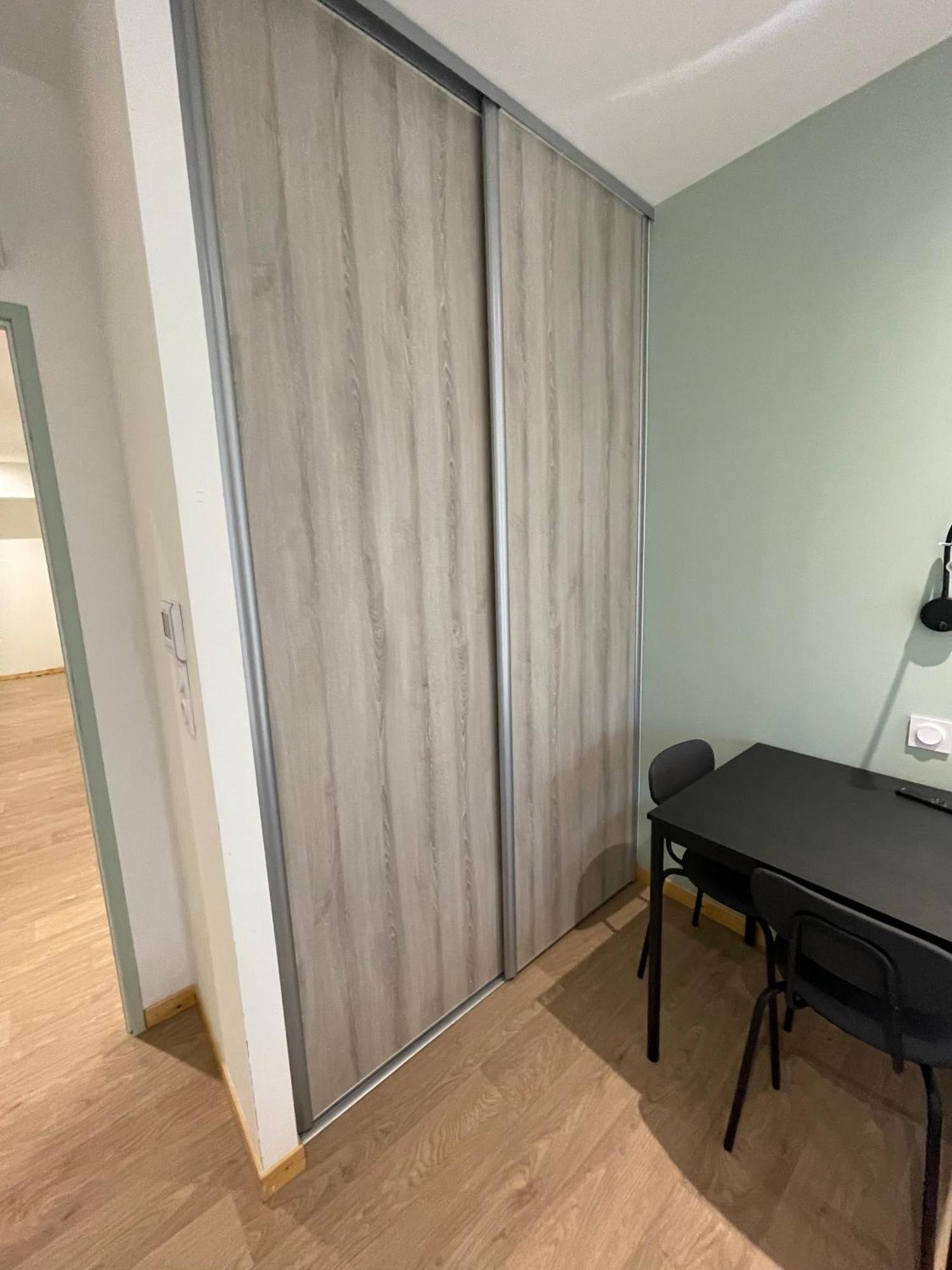 Le Salvador - Appart'Hotel De 18M2 A 44M2 La Talaudiere Екстериор снимка