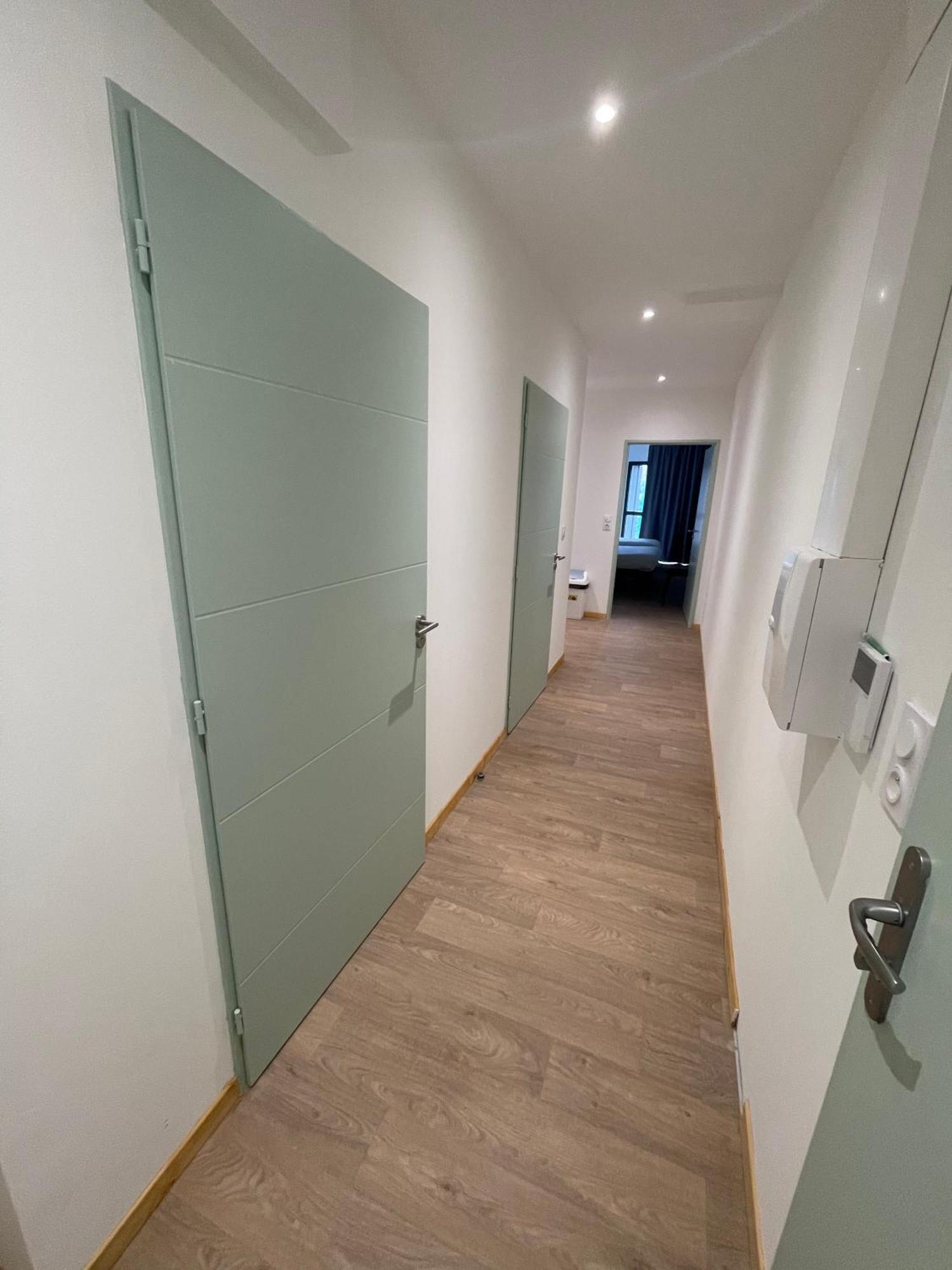 Le Salvador - Appart'Hotel De 18M2 A 44M2 La Talaudiere Екстериор снимка
